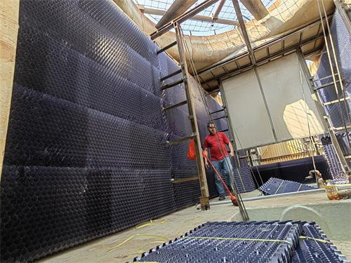 冷卻塔是干什么的用的？冷卻塔長什么樣？(樓頂?shù)睦鋮s塔是干什么用的)