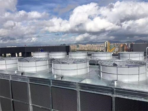 高溫冷卻塔的使用具有很好的環(huán)保價值,圓形高溫冷卻塔填料